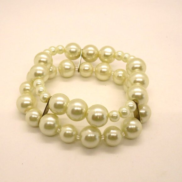 Vintage Imitation Pearl Stretch Bracelet  Double Strand Graduated Size Beads - Picture 6 of 6